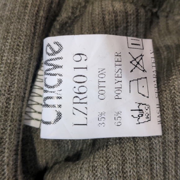 ChicMe Green Hooded Crop Top and Matching Shorts Lounge Set - Picture 7 of 8